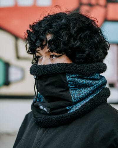 Buff lleopard blau