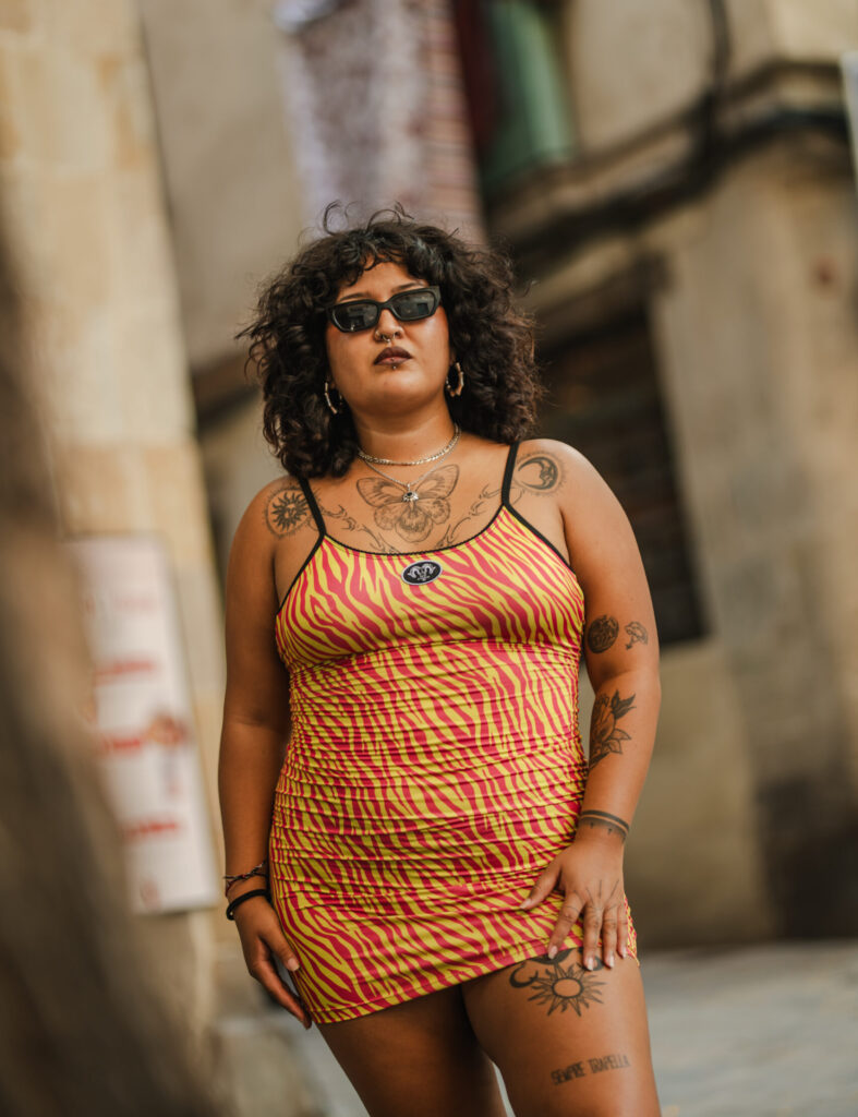 Vestido Kobra de tirantes con cebra en amarillo y rosa