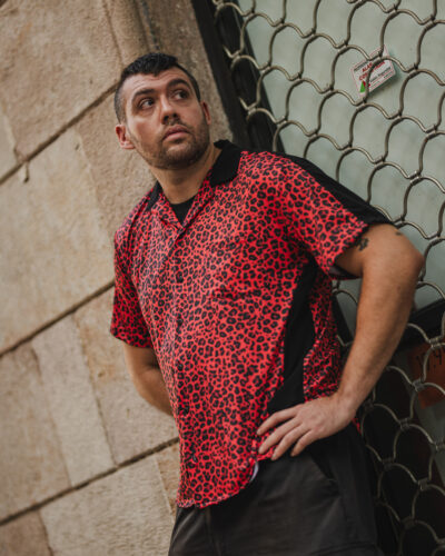 kamisa leopardo rojo